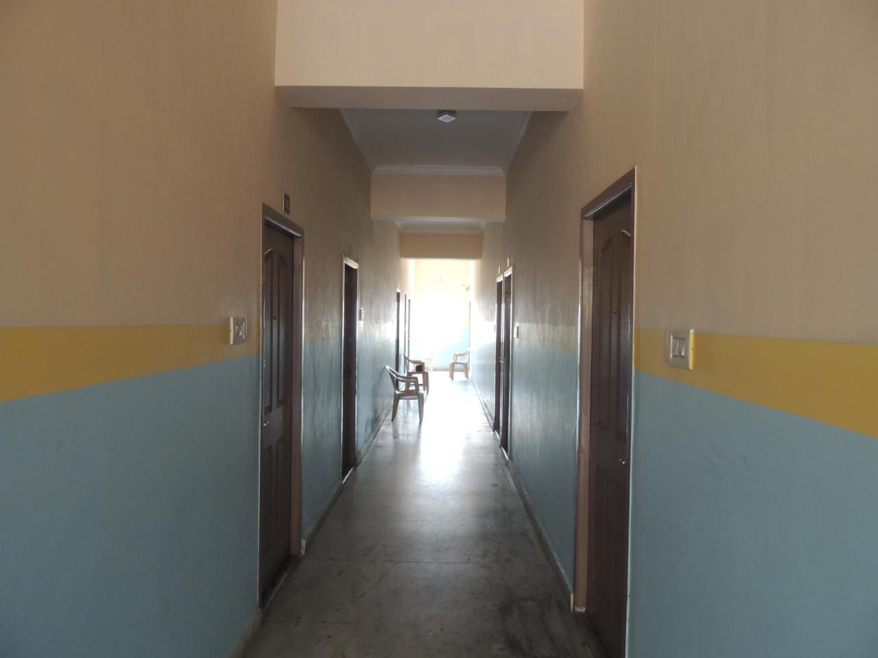 Radha Party Hall Kanchipuram Exterior foto